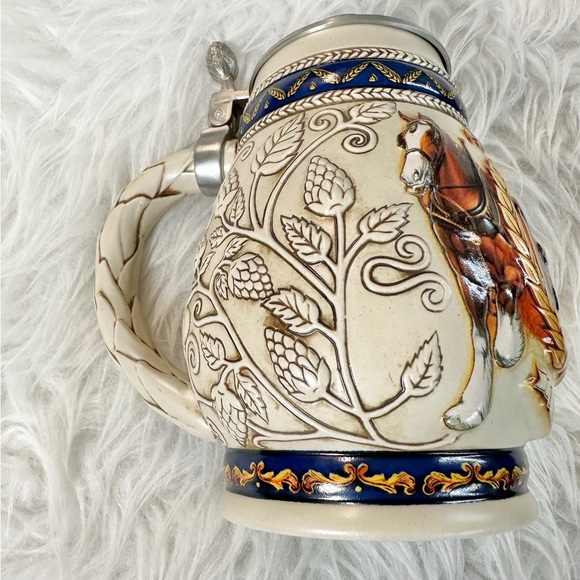 Anheuser-Busch 1997 Collectors Club Membership Stein Vintage - Picture 2 of 9
